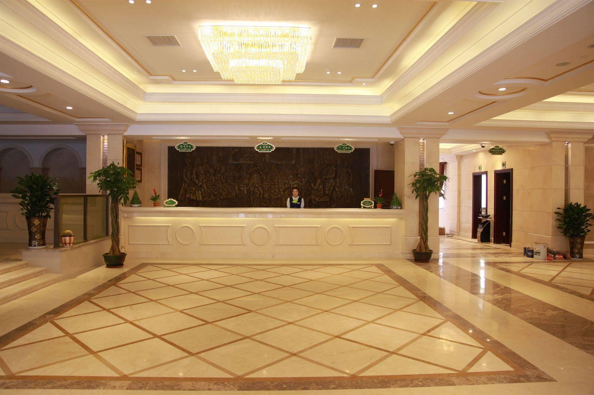 Vienna Hotel Shanghai Pudong Airport Экстерьер фото