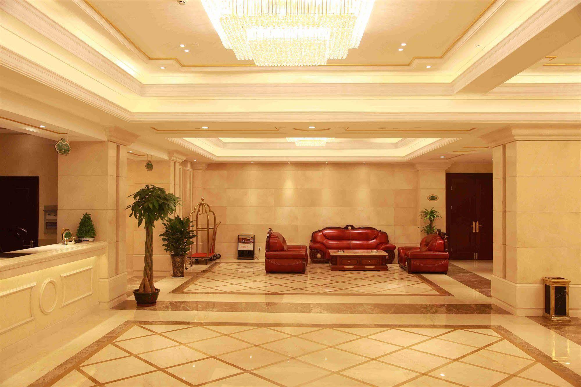 Vienna Hotel Shanghai Pudong Airport Экстерьер фото