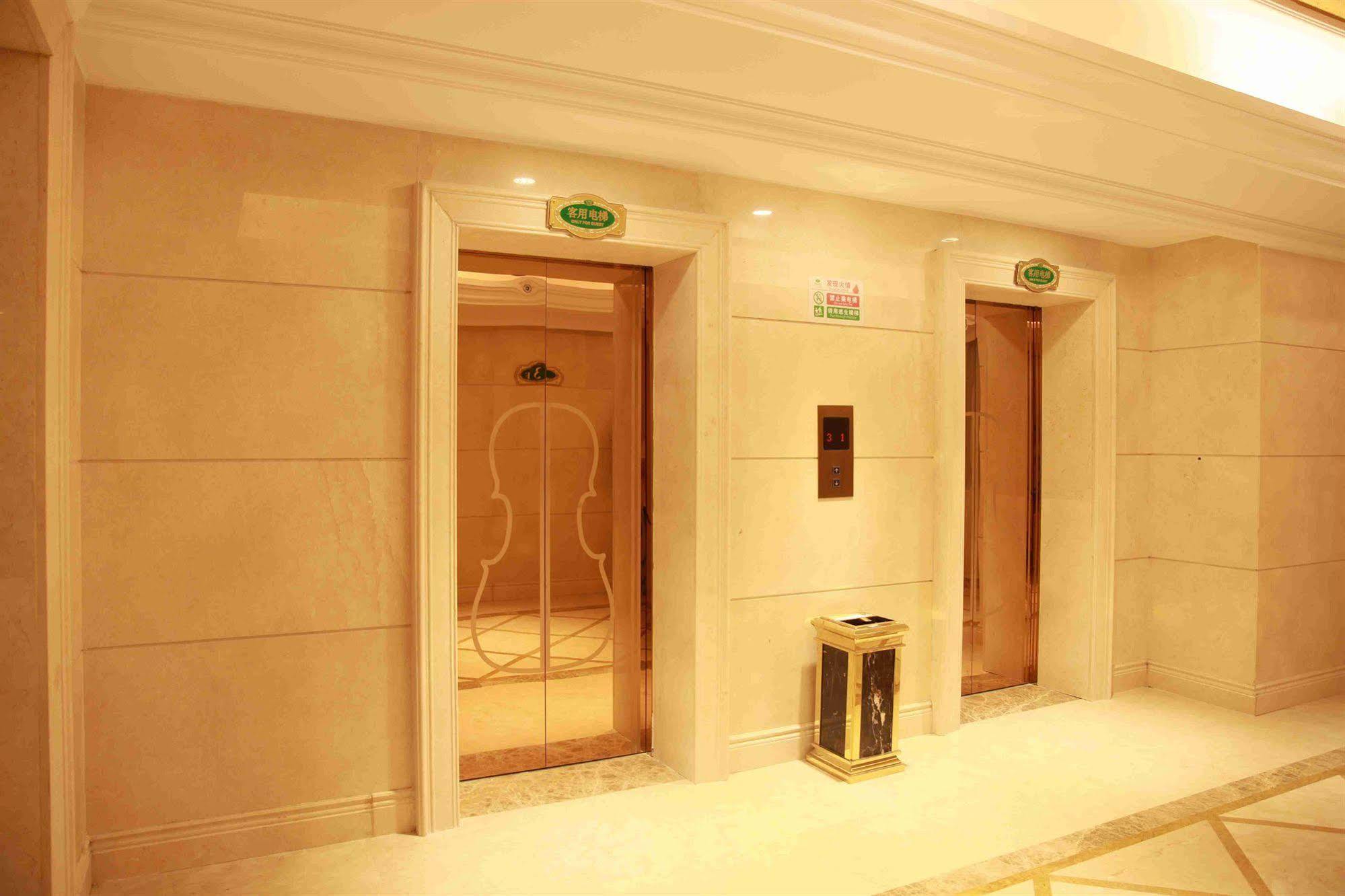 Vienna Hotel Shanghai Pudong Airport Экстерьер фото